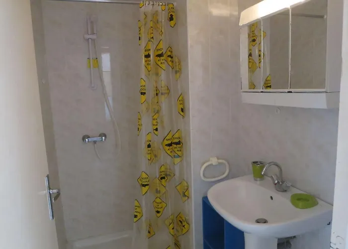 Recent Proche De La Apartment *